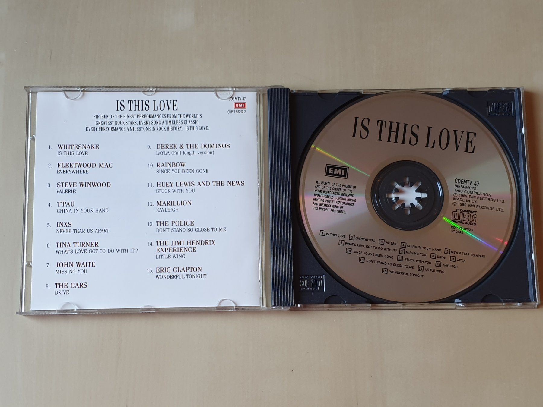 CDs: Is This Love – Gebraucht aus Stansstad von collectorsshop 2
