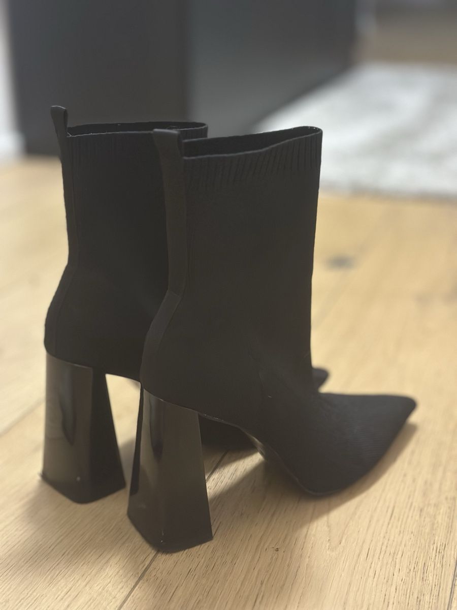 Zara Scarpe da donna: Boots  – Usato da Kriens venduto da lau_xk77