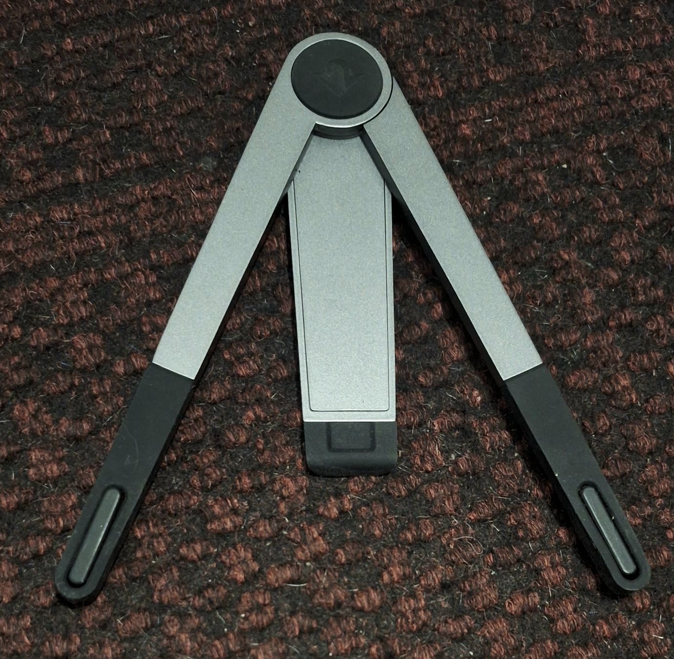 Altro per computer & reti: Stativ silber/grau Marke Compass guter Zustand – Usato da Emmenbrücke venduto da abu_9mj8 3