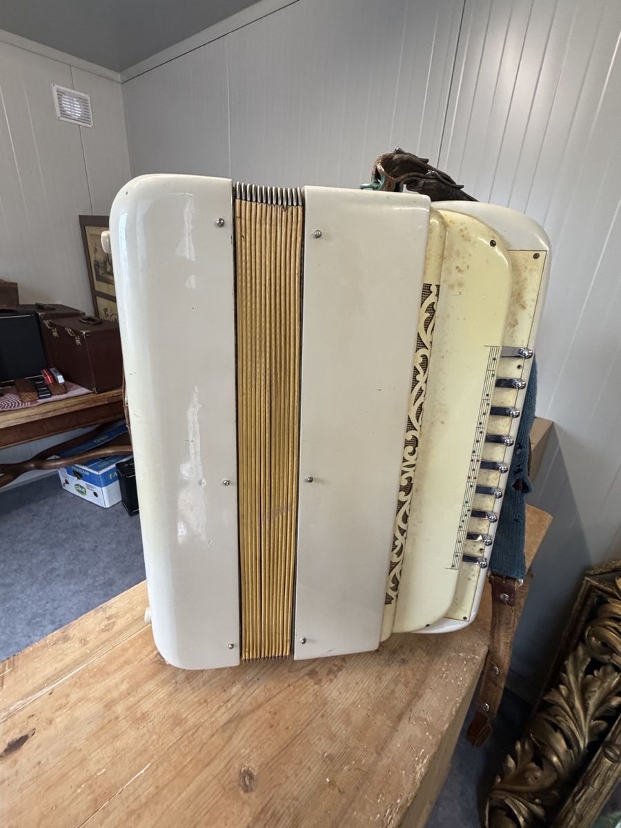 Strumenti musicali: Bertonne locatelli – Usato da Füllinsdorf venduto da MiGeiss64 9