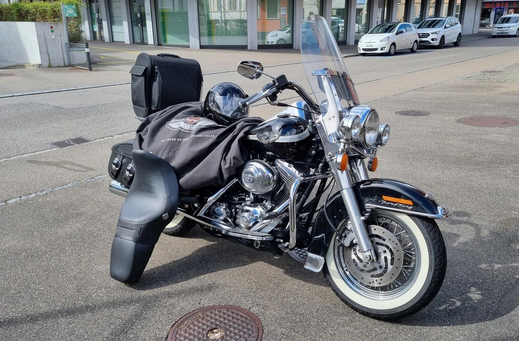 Harley-Davidson Touring: Harley-Davidson Road King Classic 100th Anniversary 2003 – Gebraucht aus Vaduz von ArtAries 5