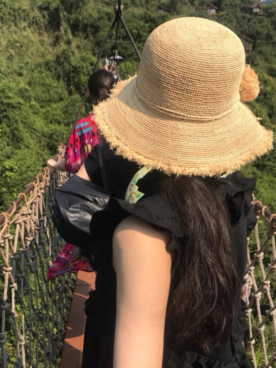 Copricapi, berretti & cappellini: Stylish Summer Hat - Raffia Sunhat with Bow Detail – Nuovo (secondo la descrizione) da Rüti ZH venduto da Claudiaduo 2