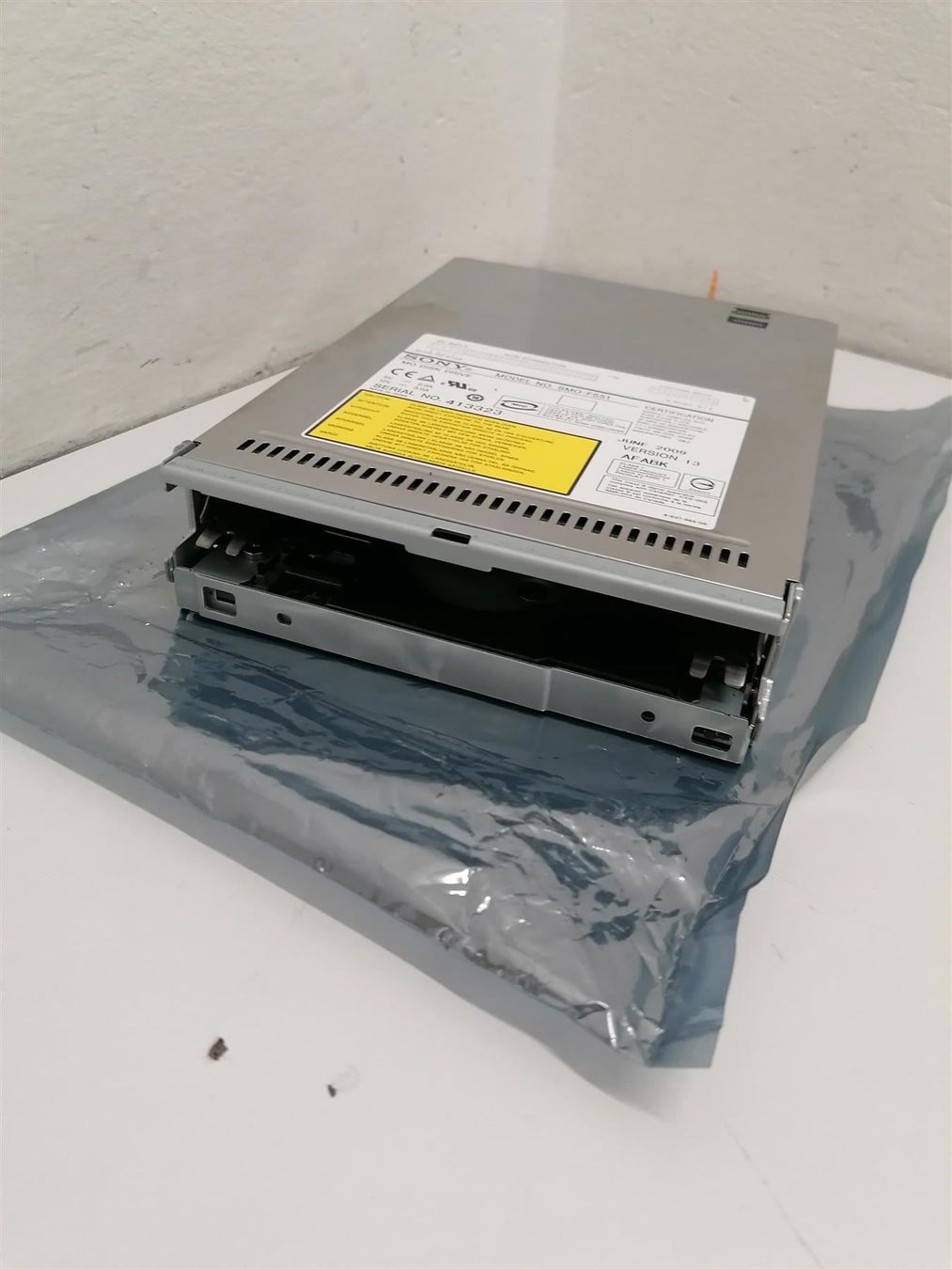 Dischi rigidi: SONY SMO-GF551 - MO Drive – Usato da Niederdorf venduto da LeptonAG_Labor 1