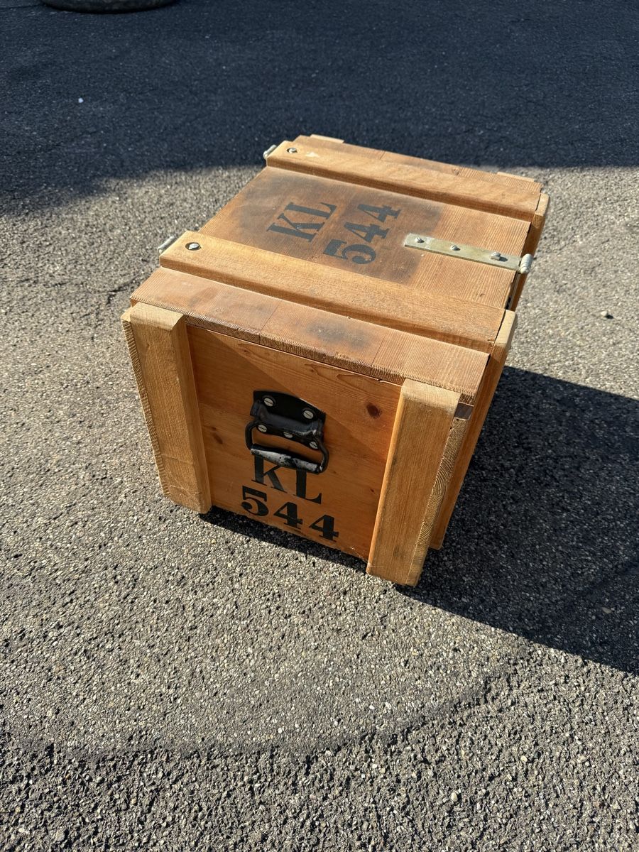Transportkisten: Schöne Holzkiste – Gebraucht aus Basel von Boge81