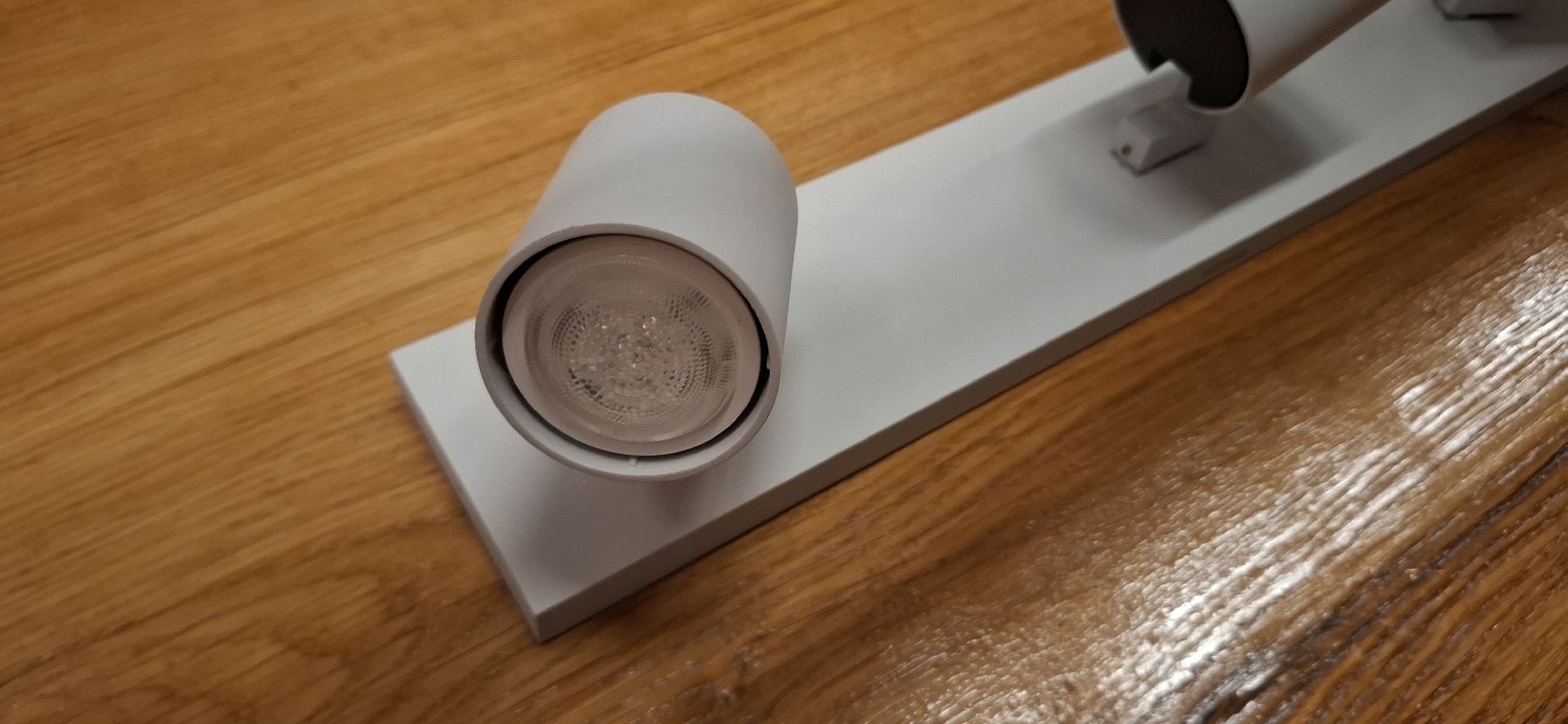 Philips Lustres & lampes de plafonds: Philips Hue 3er Spot Runner – D'occasion à Guntershausen par Jtattoo 2