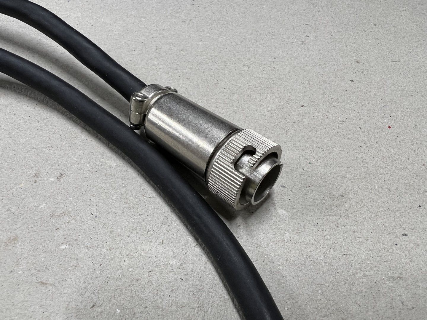 Altro per industria metallurgica: Delvo Elektroschrauber mit Steuergerät – Usato da Zuchwil venduto da dragosmd-maschinen 6