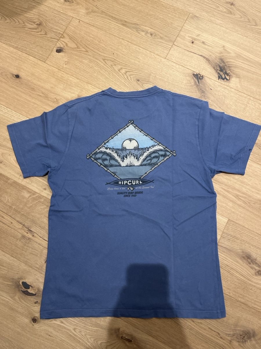 Rip Curl T-shirt: T-Shirt Rip Curl blau – Usato da Baar venduto da ani_7nbb 1