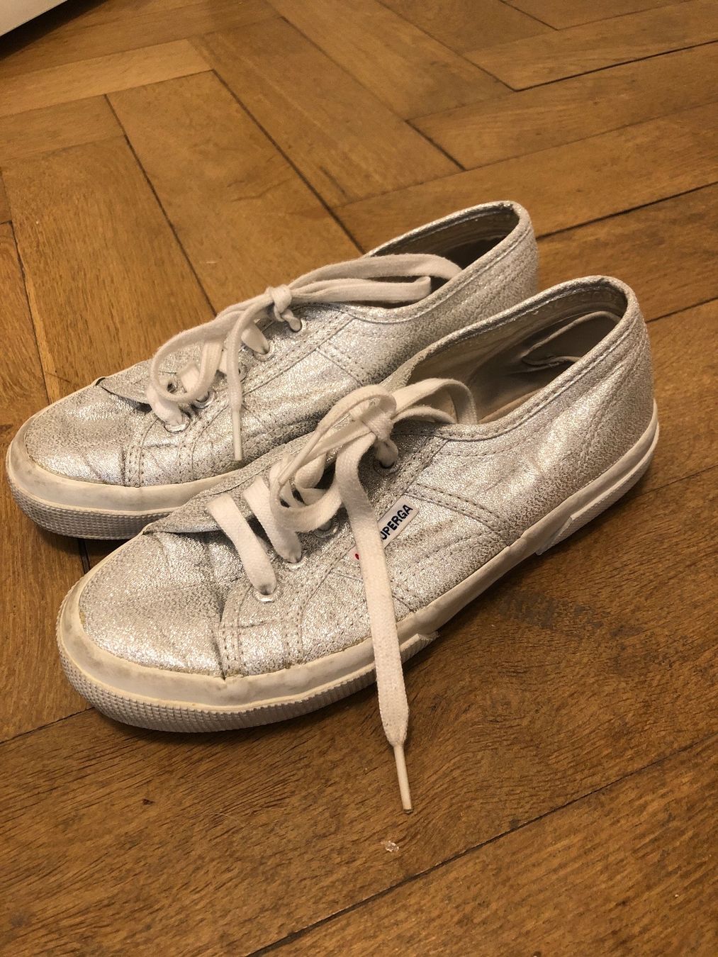 Superga Scarpe da donna: Superga Turnschuh – Usato da Wettswil venduto da lalinda85