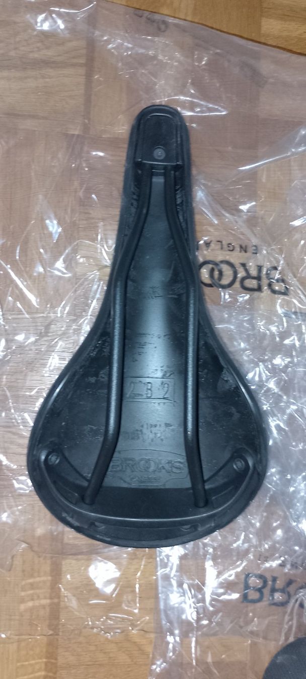 Brooks Ersatzteile: Neuer Brooks Cambium C17 Velosattel – Gebraucht aus Lohn-Ammannsegg von Ricarda72 1