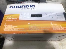 Neuf&Neu     Radio Grundig Sonoclock 690