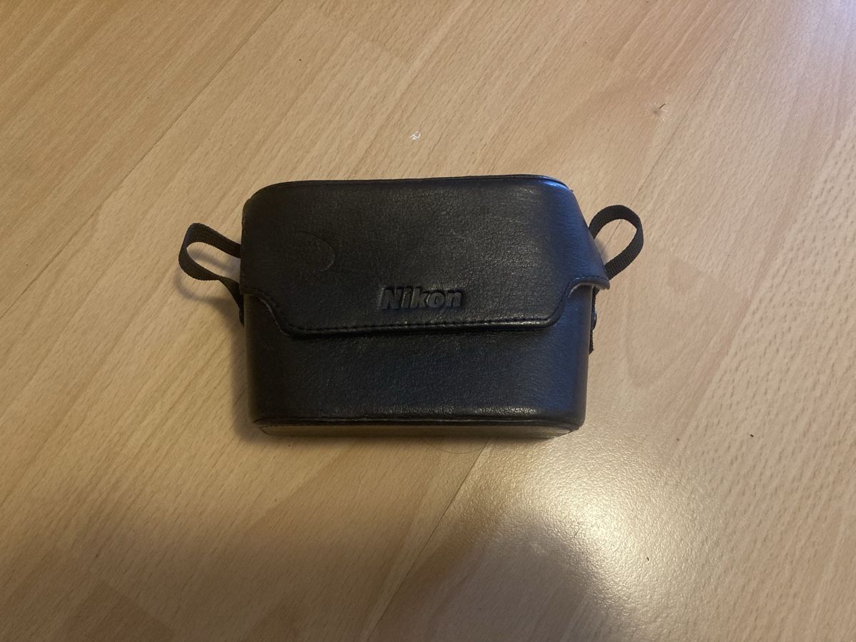 Nikon Taschen: Nikon Kameratasche Leder – Gebraucht aus Basel von Myriam3 1