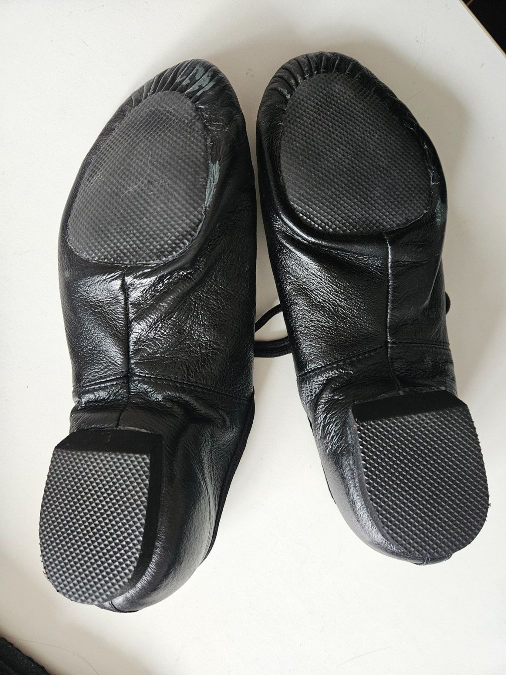 Damenschuhe: Feine, schwarze Tanzschuhe Gr.38 – Gebraucht aus Schaffhausen von sabrina915 1