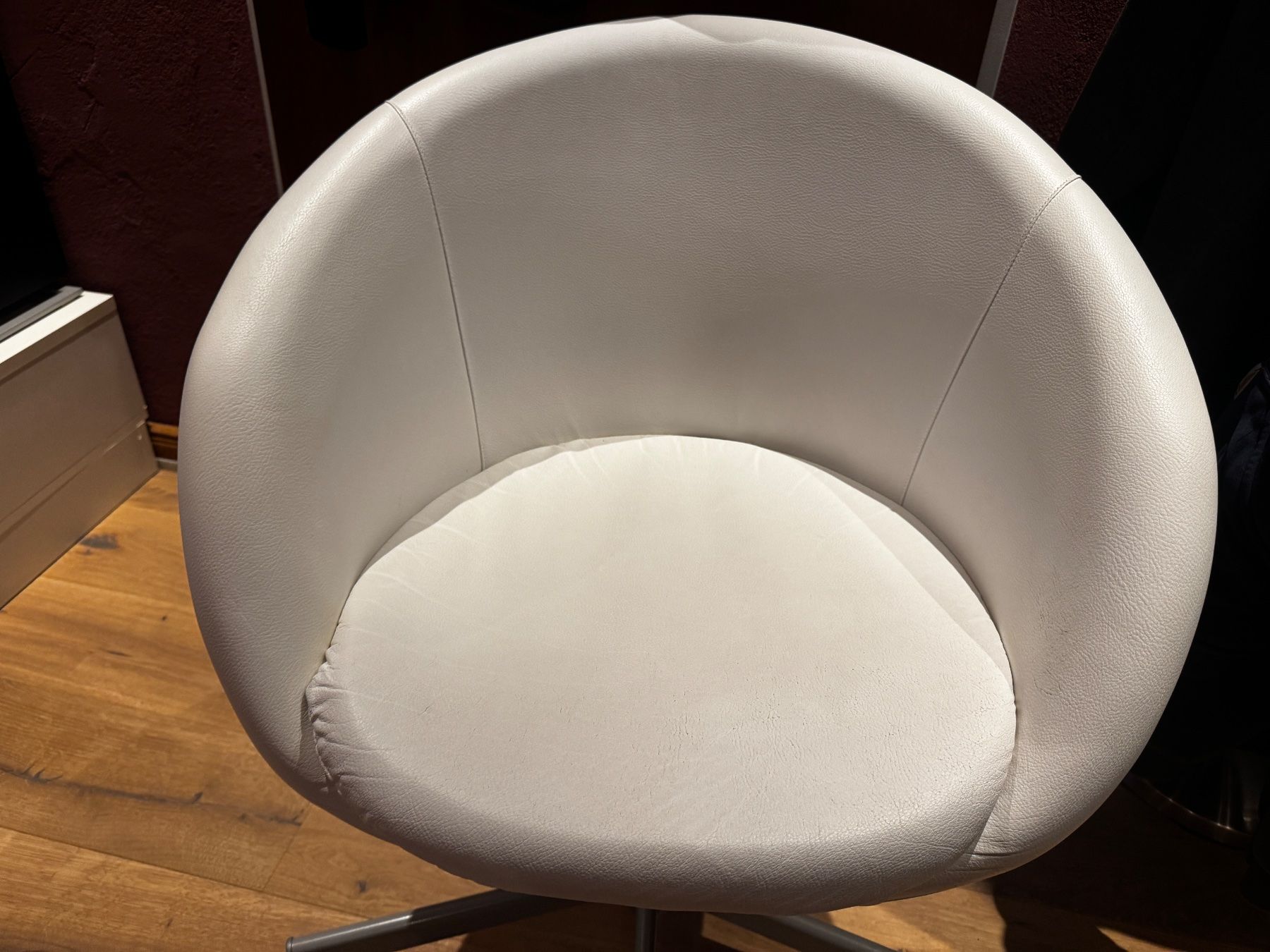 Ikea Sedie: SKRUVSTA Drehstuhl, Ysane weiß – Usato da Basel venduto da bau_6tk8 1
