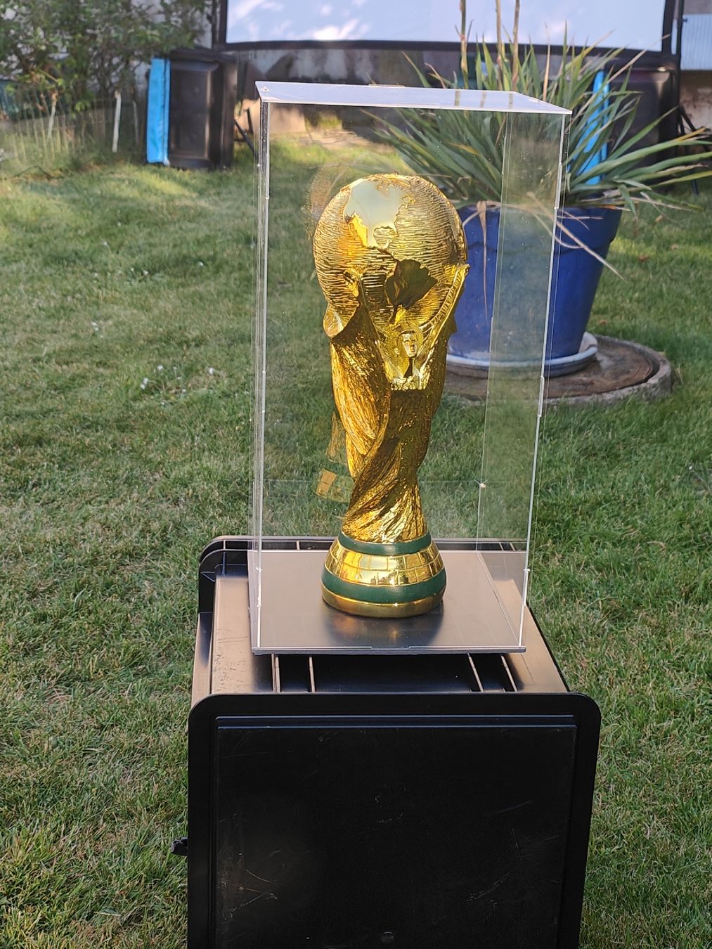 Sonstiges zum Sammeln & Seltenes: wm pokal 2026   36 cm hoch – Neu und originalverpackt aus Schöftland von magicX01