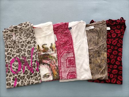 Kleiderpaket mit 6 Shirts Grösse XS