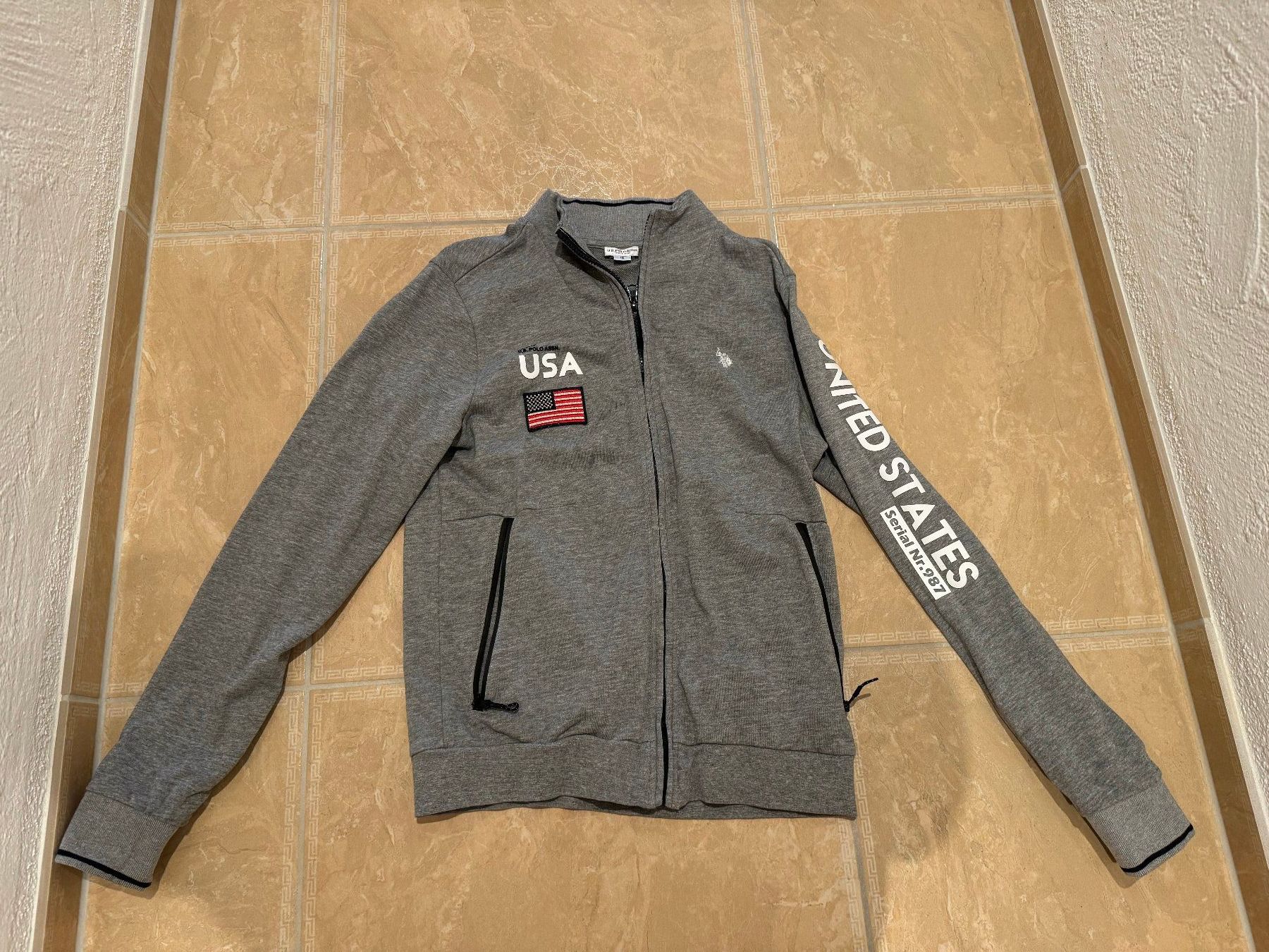 US Polo Giacche: US Polo Assignment NWT Jacke, 16J 170 – Nuovo (secondo la descrizione) da Klingnau venduto da Markus14
