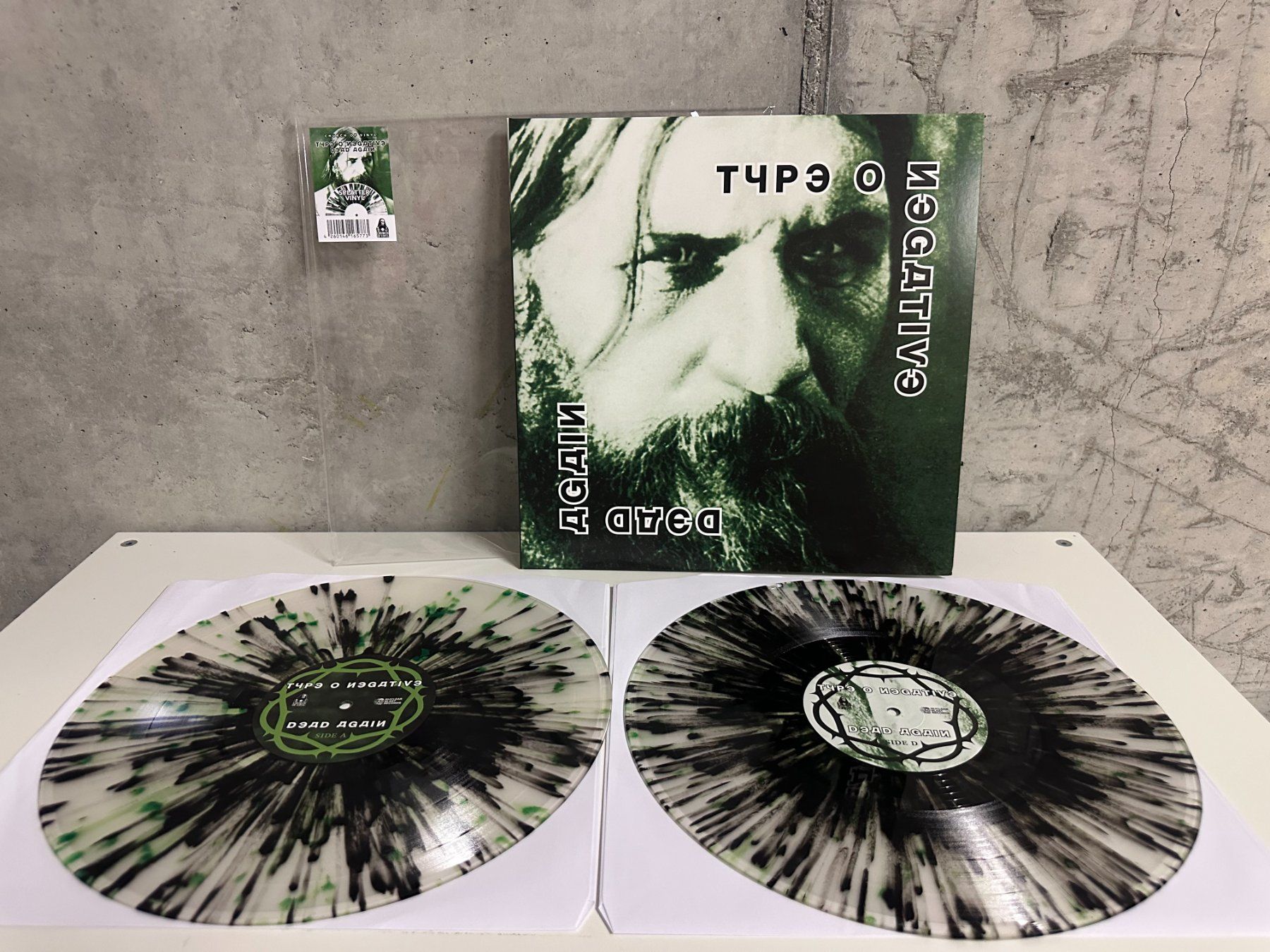 Vinyles: Type O Negative – Dead Again Splatter Vinyl Ltd. 70 – D'occasion à Visp par peace_75