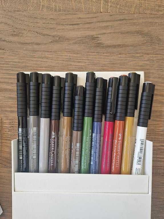 Faber-Castell Penna & Evidenziatori: Faber Castell Calligraphy Studio Box 12 Stk. – Usato da Wattwil venduto da mel_x8jj 1