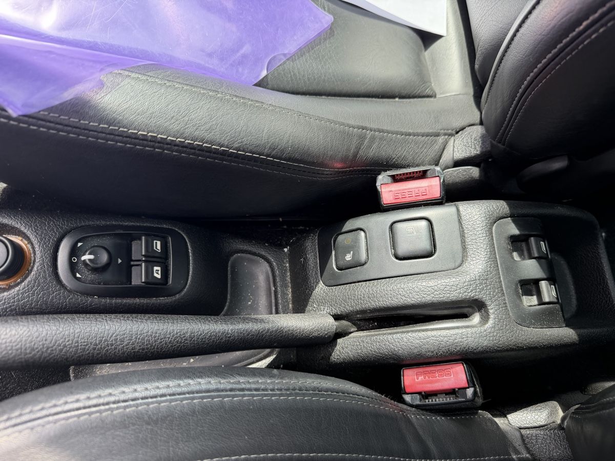 Peugeot Automobili: Peugeot 206 – Usato da La Chaux-de-Fonds venduto da Transportchezmax 9