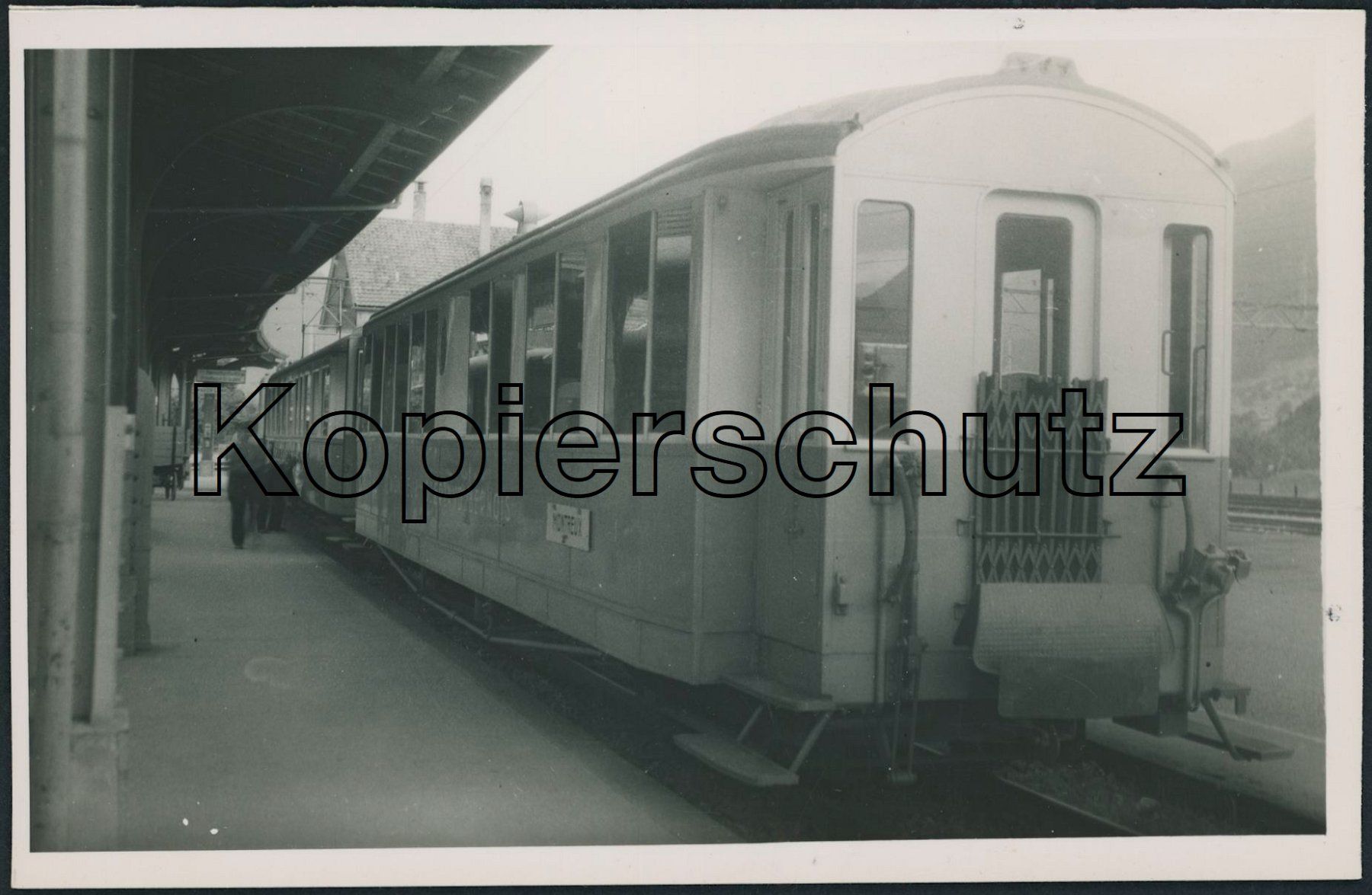 Cartoline postali: BE Zweisimmen - Bahnhof - Bahn MOB – Nuovo (secondo la descrizione) da Schindellegi venduto da dolpitz