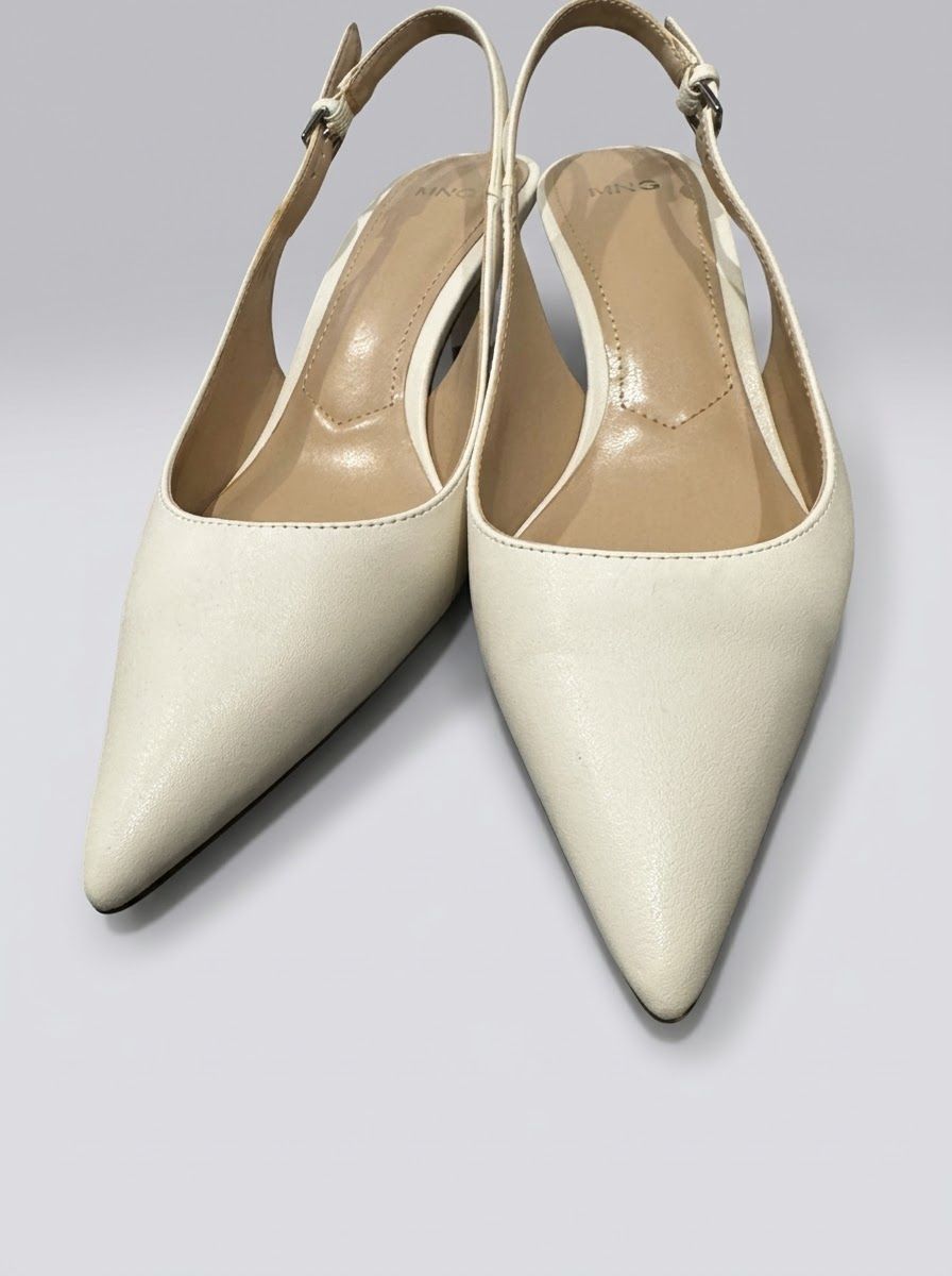 Mango Scarpe da donna: Escarpins slingback Mango blanc cassé – Usato da Echichens venduto da unideks 2