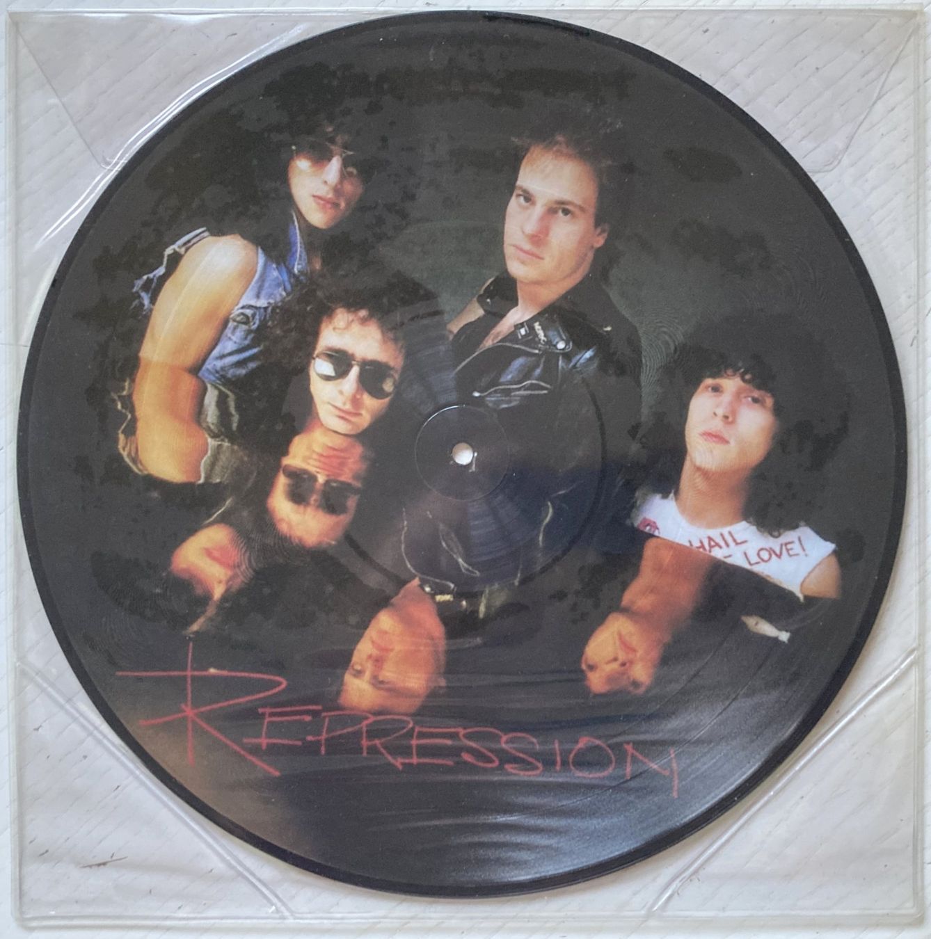 Dischi in vinile: TRUST - REPRESSION – Usato da Bottens venduto da hotter-than-hell