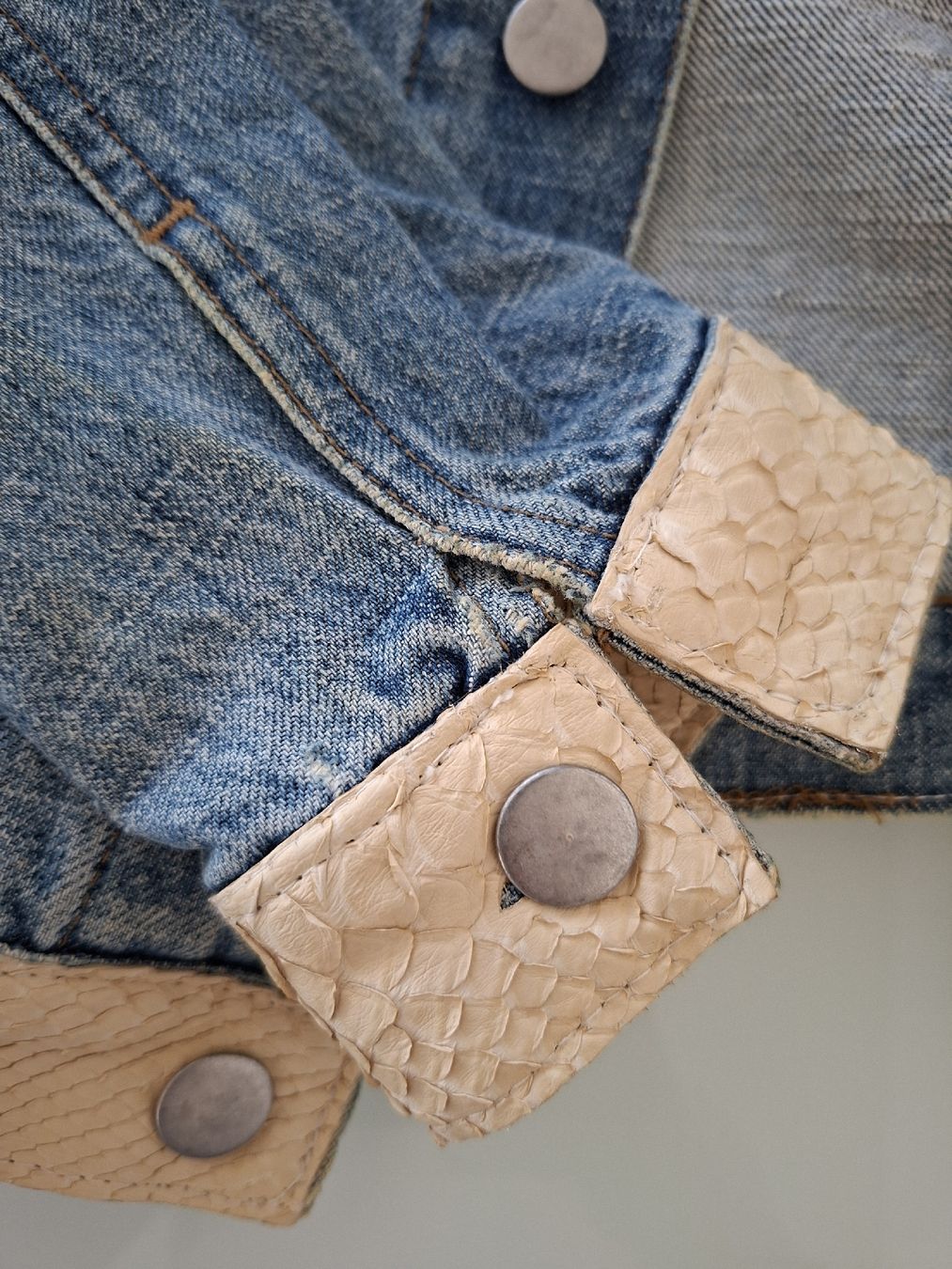 Giacche: Veste en jean customisée - Taille S - – Usato da Renens VD venduto da ser_j2fn 2