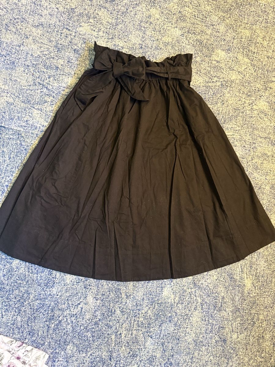 Gonne: Jupe M/L – Usato da Amlikon-Bissegg venduto da Flowers_Blossom