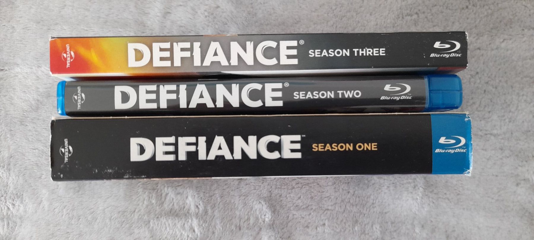 Tutti i DVDs: DEFIANCE  STAFFEL  1 - 3 – Usato da Aesch BL venduto da Burschi59 1