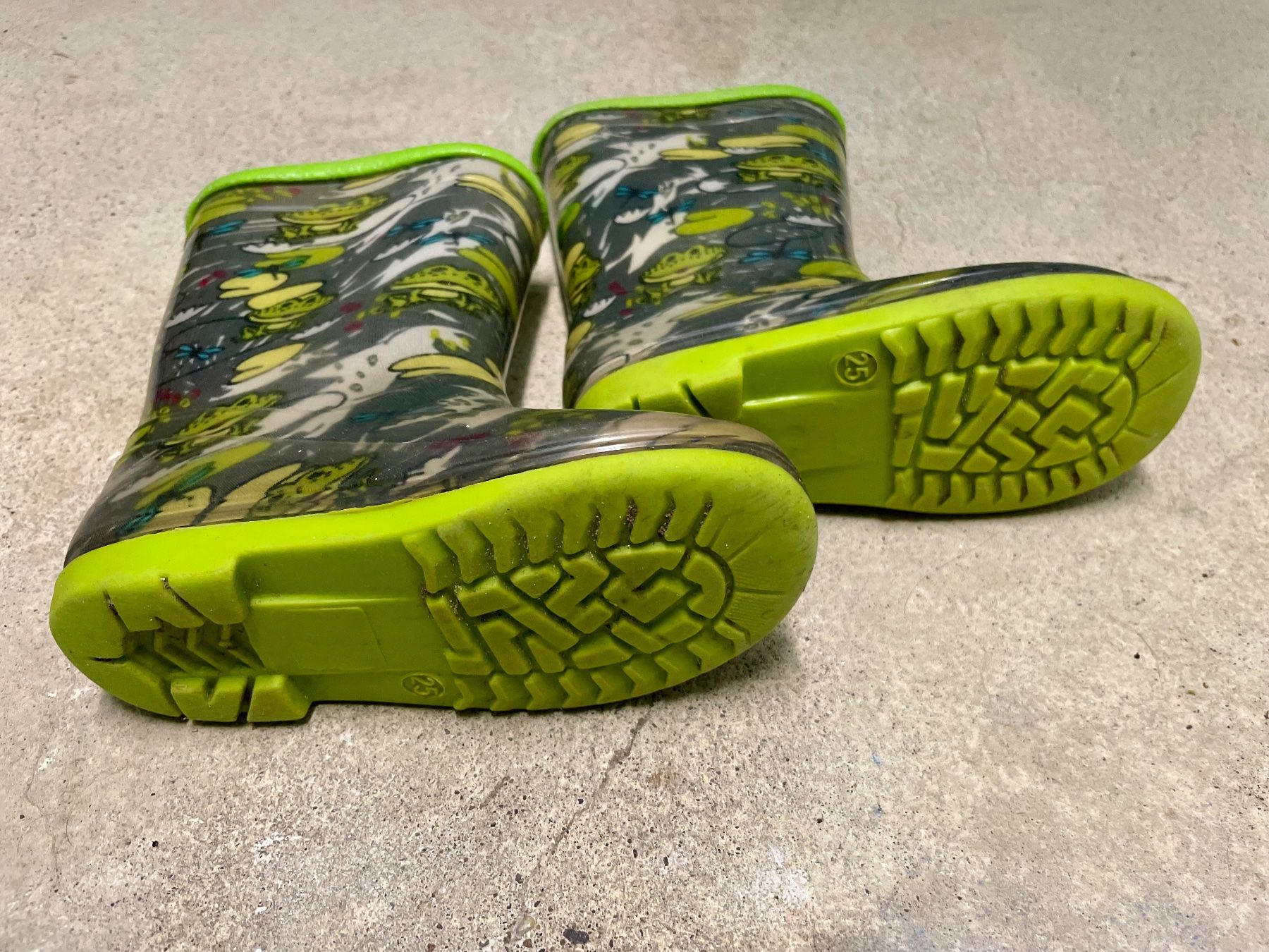 Schuhe für Jungen: Frosch Gummistiefel, Gr. 25 🐸 – Gebraucht aus Weingarten-Kalth von ana_tim 1