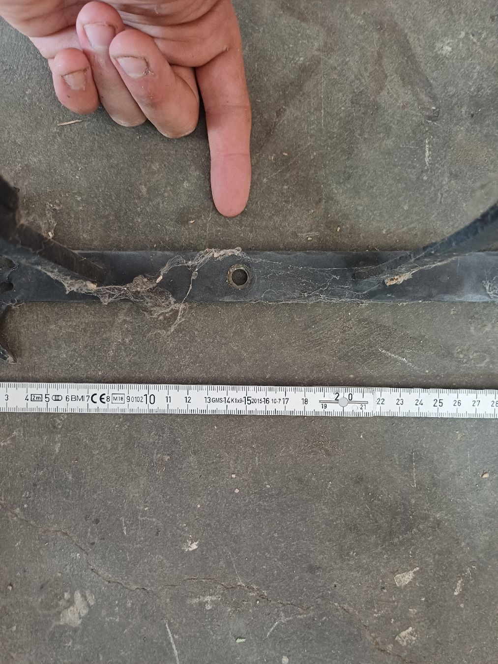 Gitter & Roste: Fenstergitter Eisen/Schmiedeisen – Defekt aus Wangenried von Recycler94 6