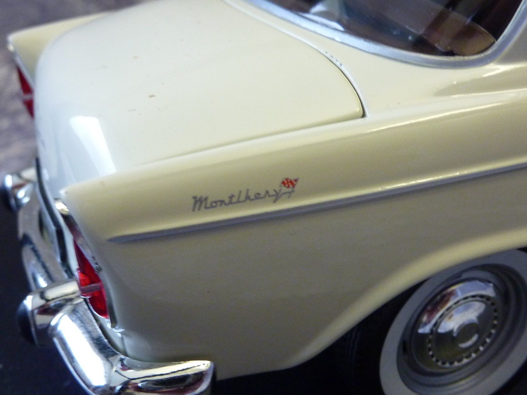 Simca Modellini d'auto: Simca Aronde P60  1:18 – Nuovo e nell'imballaggio originale da Dürrenäsch venduto da modellautos4you 6