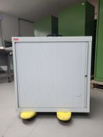 Rollladenschrank mit ausziehbarer Schublade