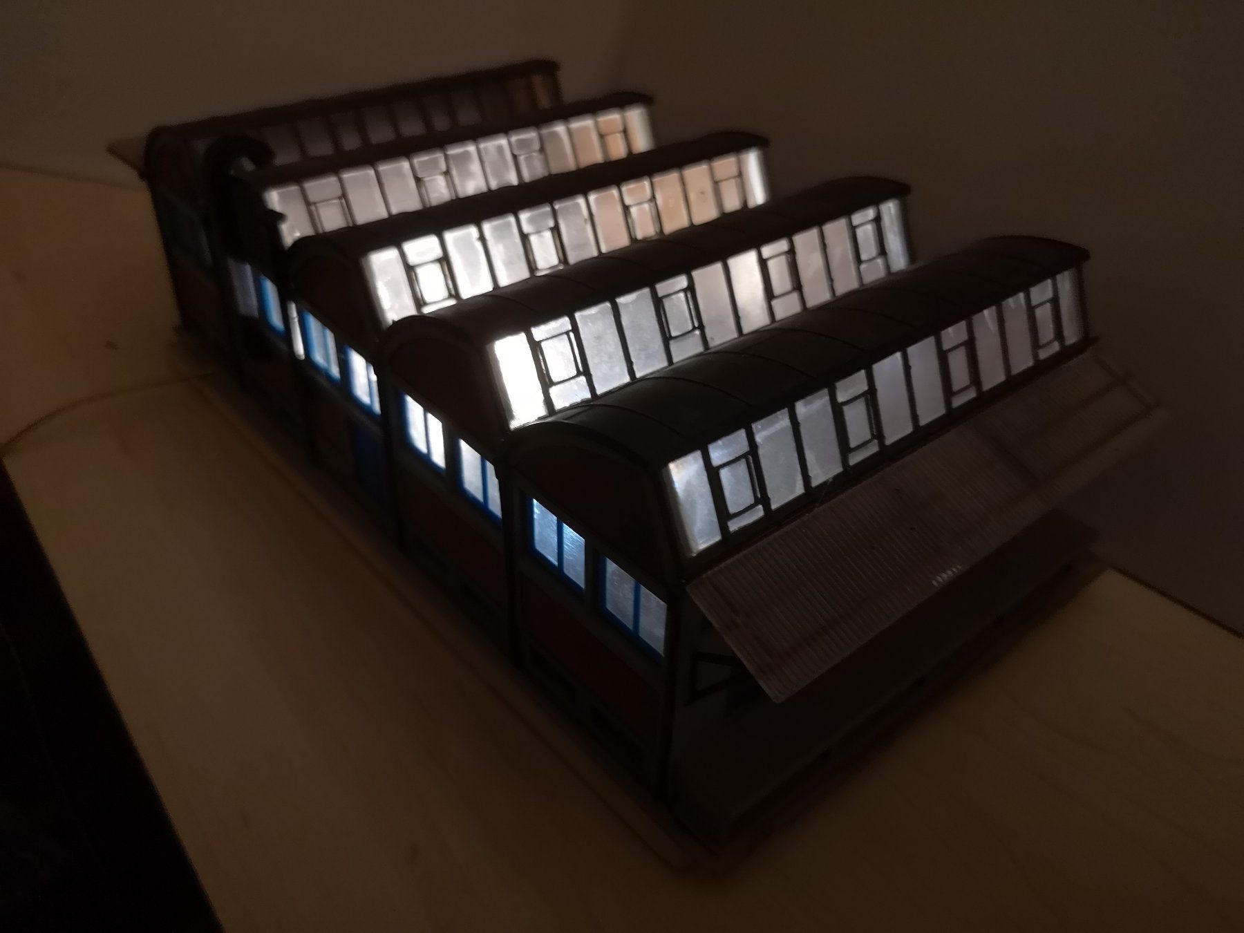 Viessmann Modellini di ferrovie: 25 x Dimmbare KELLTEC Universalbel. 0-24V AC/DC warmweiss – Nuovo e nell'imballaggio originale da Dittingen venduto da Beamsplitter 5