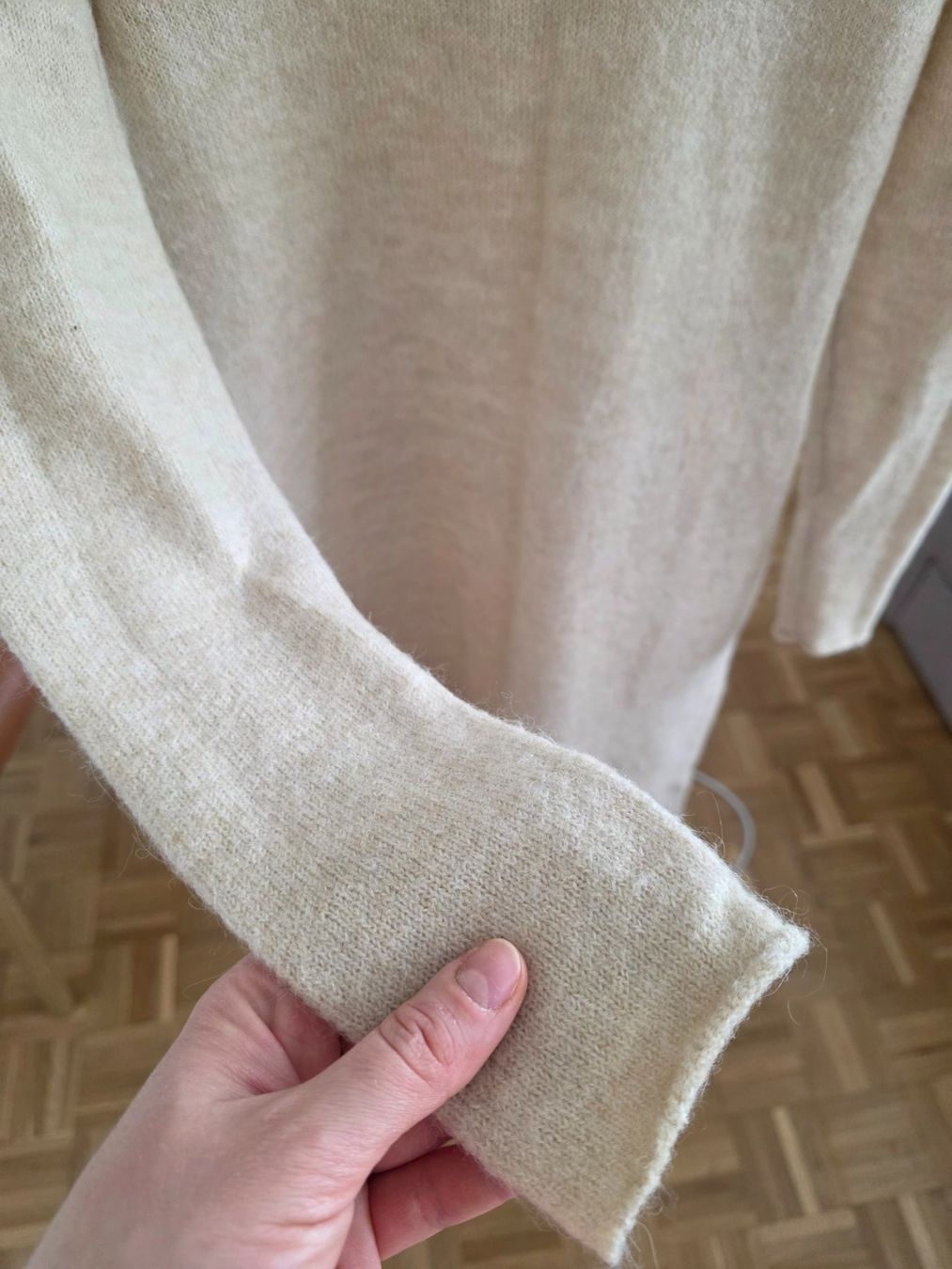 Zara Kleider: Robe d'hiver chaude et confortable, taille S, beige clair – Neu (gemäss Beschreibung) aus Renens VD von Iepurica19avril 1