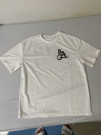 LA