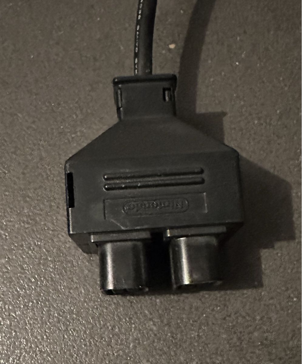 Nintendo Controller: Nintendo NES Four Score Adapter – Usato da Kestenholz venduto da Matti_11 2