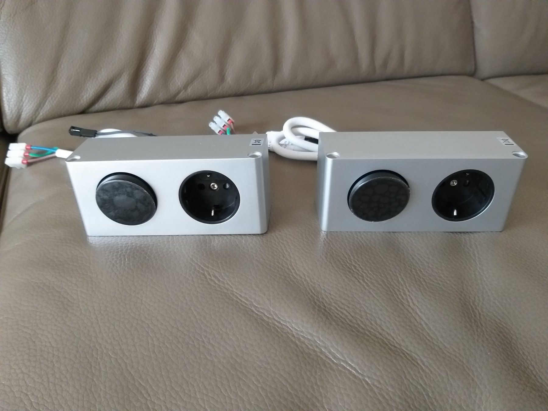Armadietti a specchio: 2 Fackelmann LED Power Box Elektrobox – Nuovo e nell'imballaggio originale da Nunningen venduto da AngelMagicSaCoCe