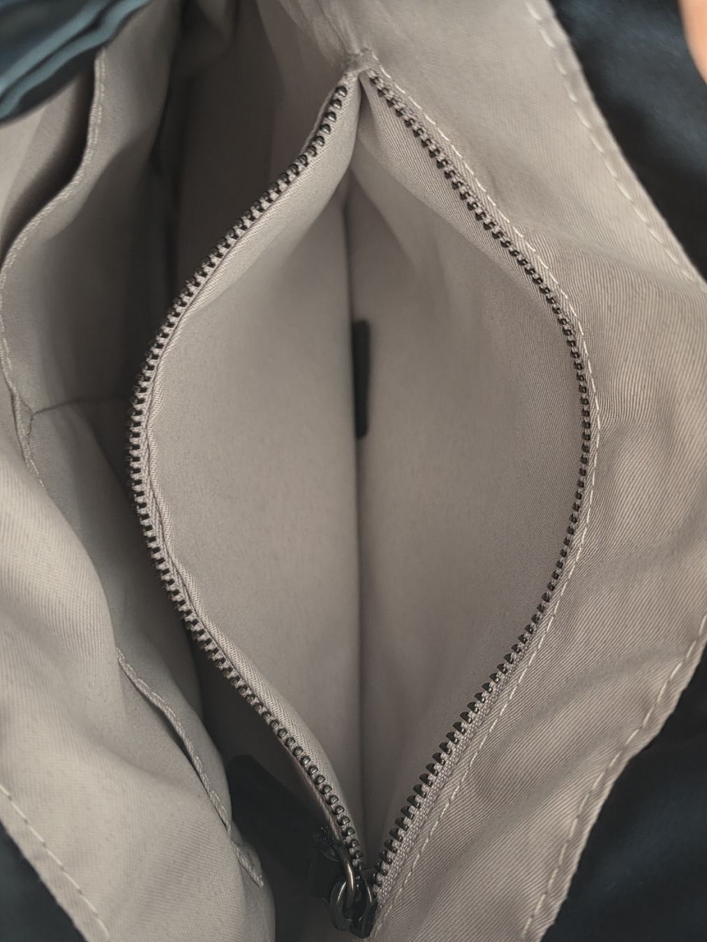 Taschen für Damen: Sac vert émeraude modèle  – Neu (gemäss Beschreibung) aus CASLANO von Bebesa 4