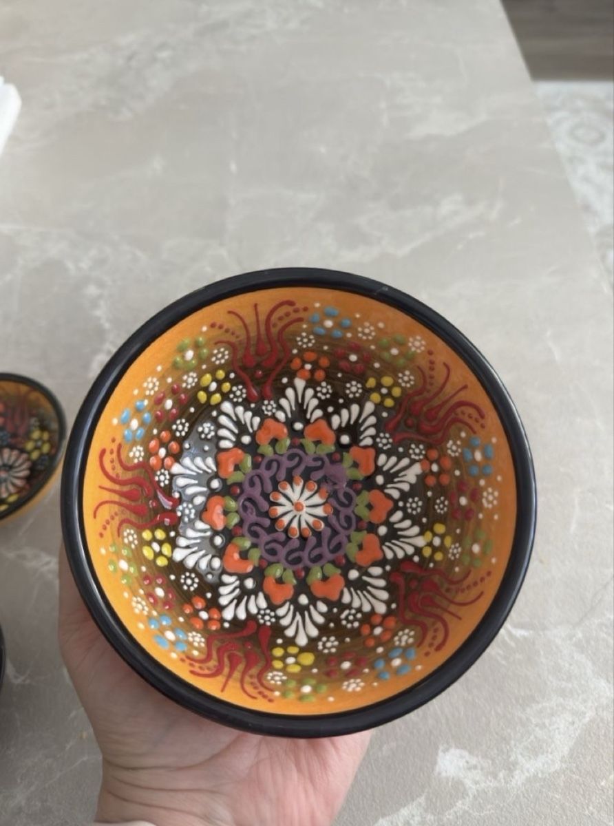 Set di tavolo e panche: Handgefertigte traditionelle Schälchen – Nuovo e nell'imballaggio originale da Sins venduto da sum_lv6d 3
