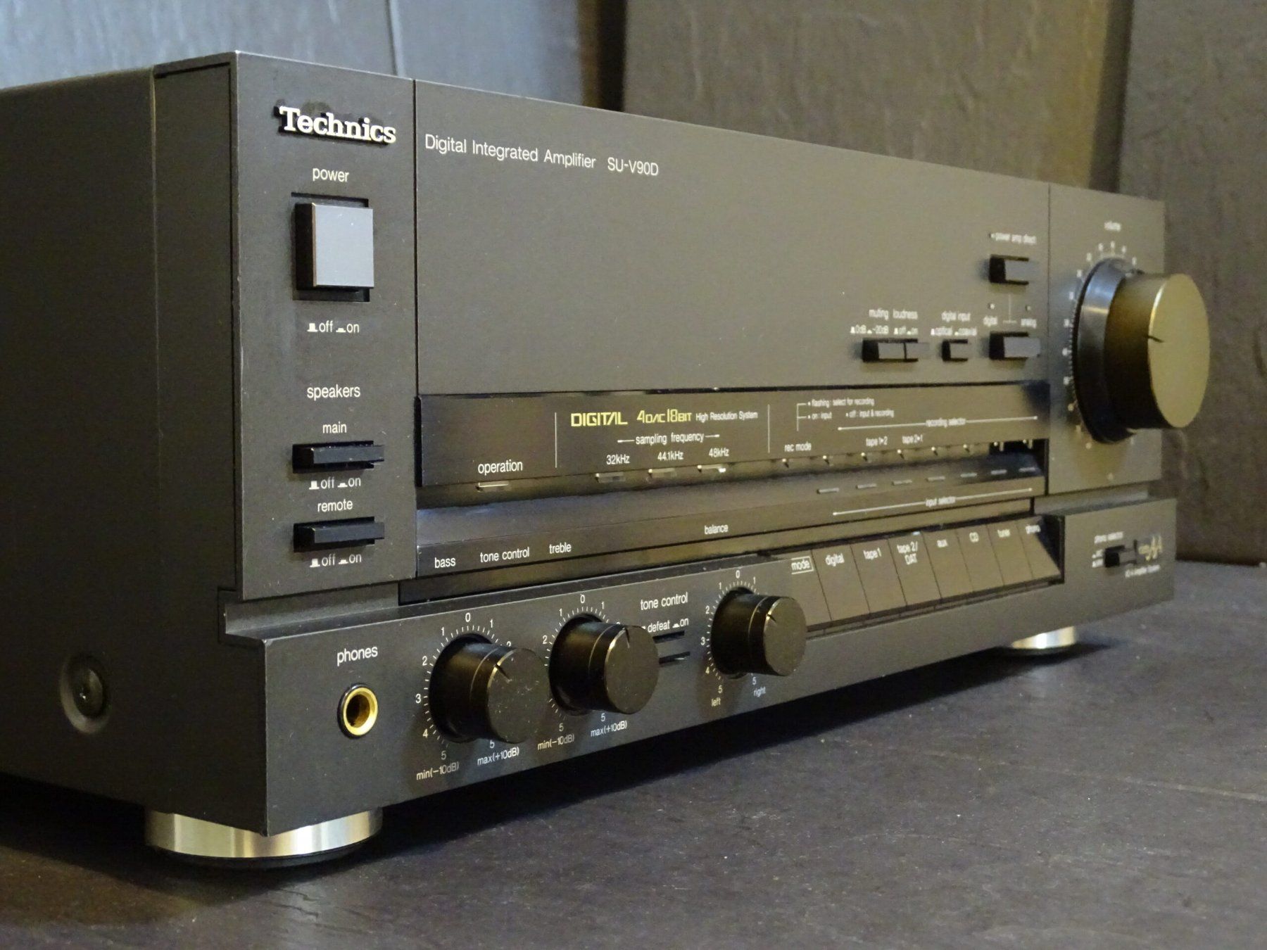 Technics Amplificatori: Technics SU-V90D Verstärker – Usato da Lugano venduto da Arkangel047 1