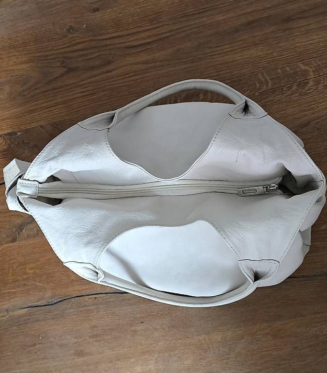 Borse da donna: Cremebeige Echtleder-Schulterhandtasche – Usato da Schlieren venduto da kat_t6xw 3