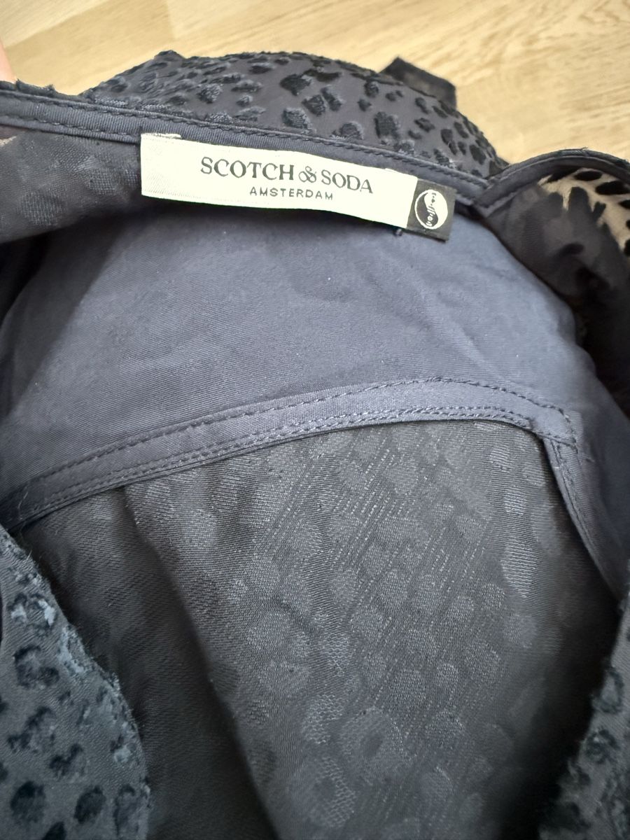 Camicette: Bluse Scotch & Soda mit Leomuster dunkelblau – Usato da Rubigen venduto da Elmacino 5