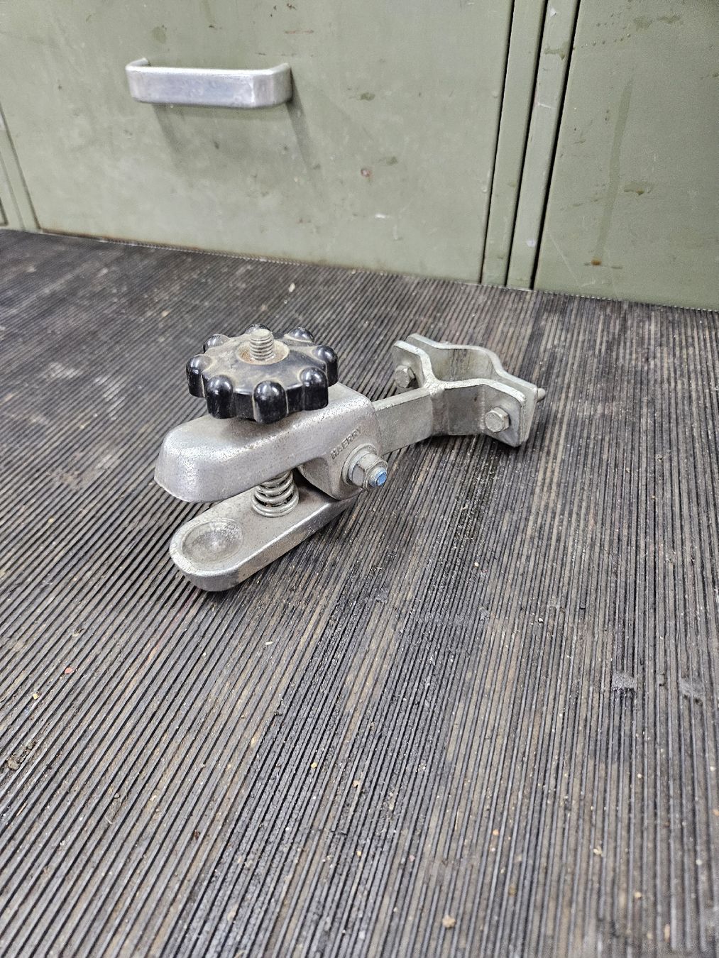 Haerry Ganci per rimorchio: Töffli Mofa Velo Anhängerkupplung  – Usato da Mellingen venduto da Mech-Service