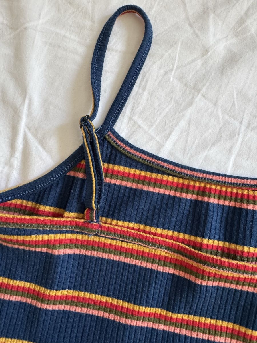 Top: Striped Cami Top - Cool Summer Vibes - Size Medium – Usato da Zürich venduto da olalinda 2