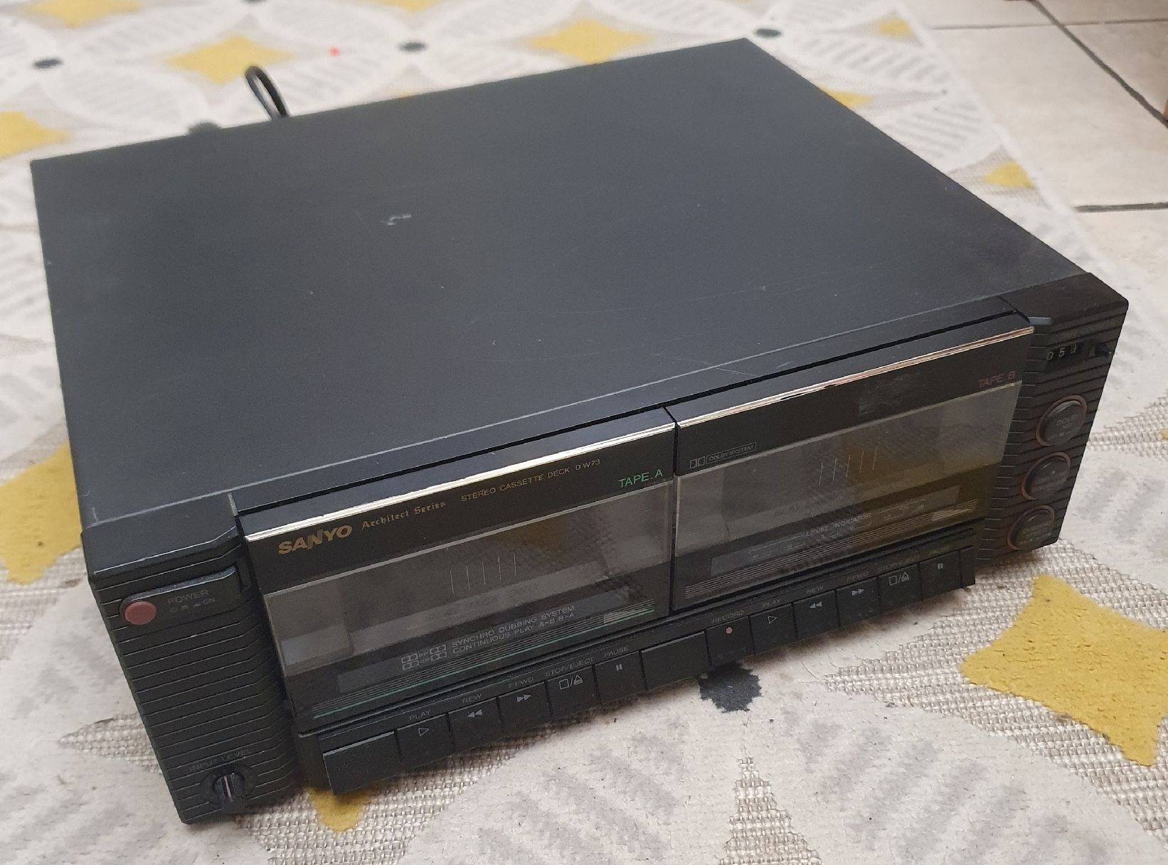 Sanyo Enregistreurs: SANYO DW73 - Doppel-Tapedeck – Défectueux à Pfäffikon ZH par edwinstarr1 1