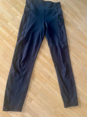 gediegene leggings von bally in der grösse 36