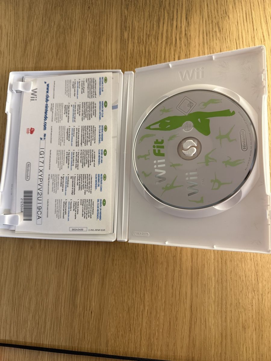 Nintendo Giochi: Wii Fit Spiel – Usato da Münchenstein venduto da mjaaxx 1