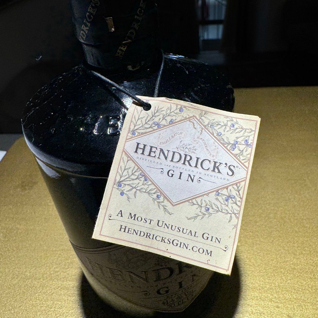 Bevande alcoliche: Gin Cocktail Box mit 1xHendricks Gin + 1xJSOTTA + 1x Miranda – Usato da Porrentruy venduto da MadameResell 4
