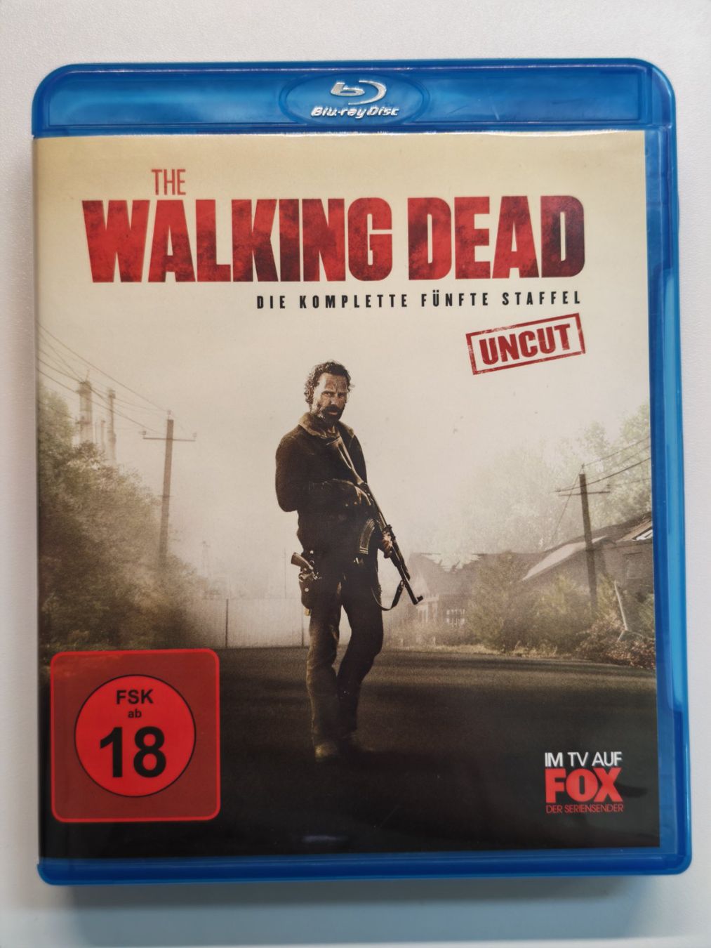 Tutti i DVDs: The Walking Dead Staffel 5 - UNCUT – Usato da Liestal venduto da Kratzilla